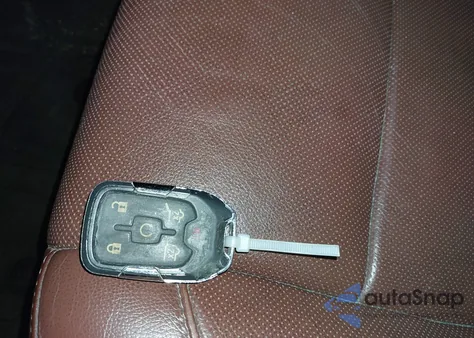 2018 Chevrolet Tahoe Premier z USA, uszkodzony, nr VIN 1GNSKCKC1JR352939